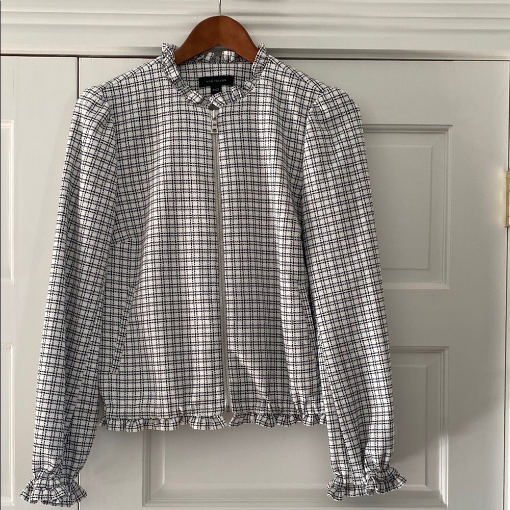 Black and White Checkered Front zip jacket/blazer